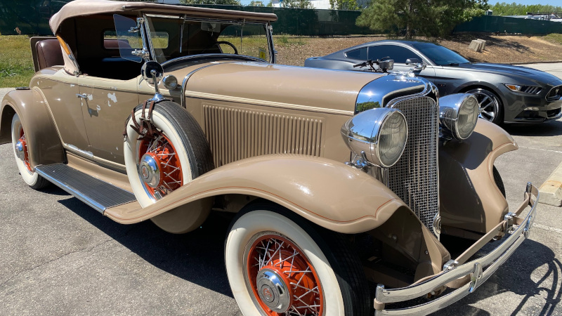 Sell My Classic Car: How Brokers Make the Process Stress- and Hassle-Free